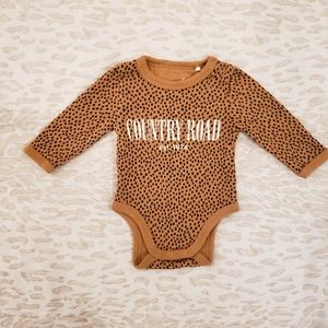 COUNTRY ROAD Rust Cheetah Spot Onsie NB